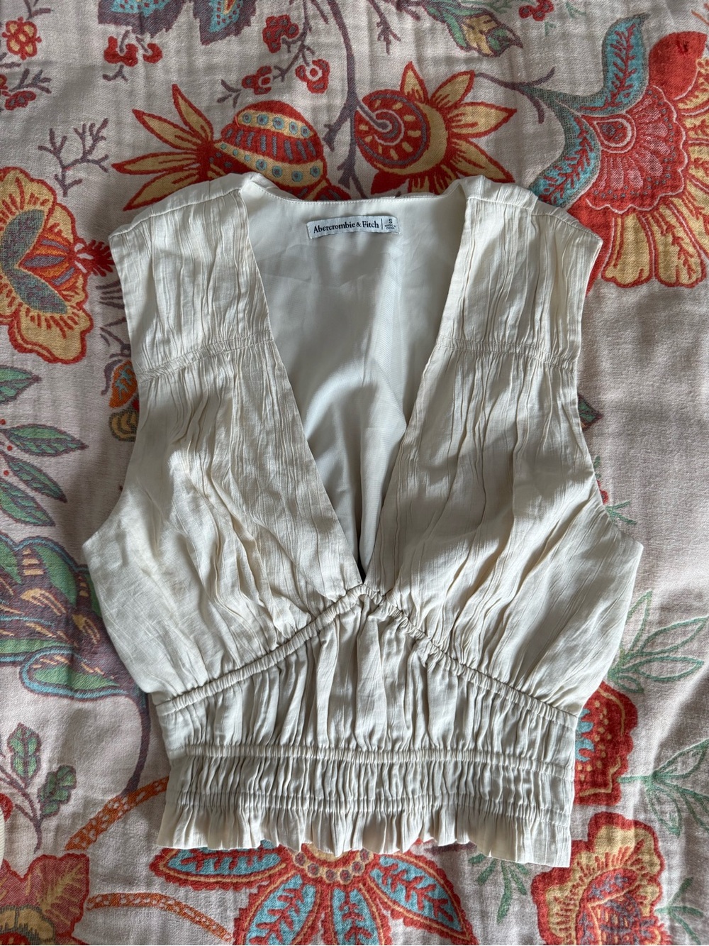 Abercrombie & Fitch Ivory V-Neck Ruched Crop Camisole